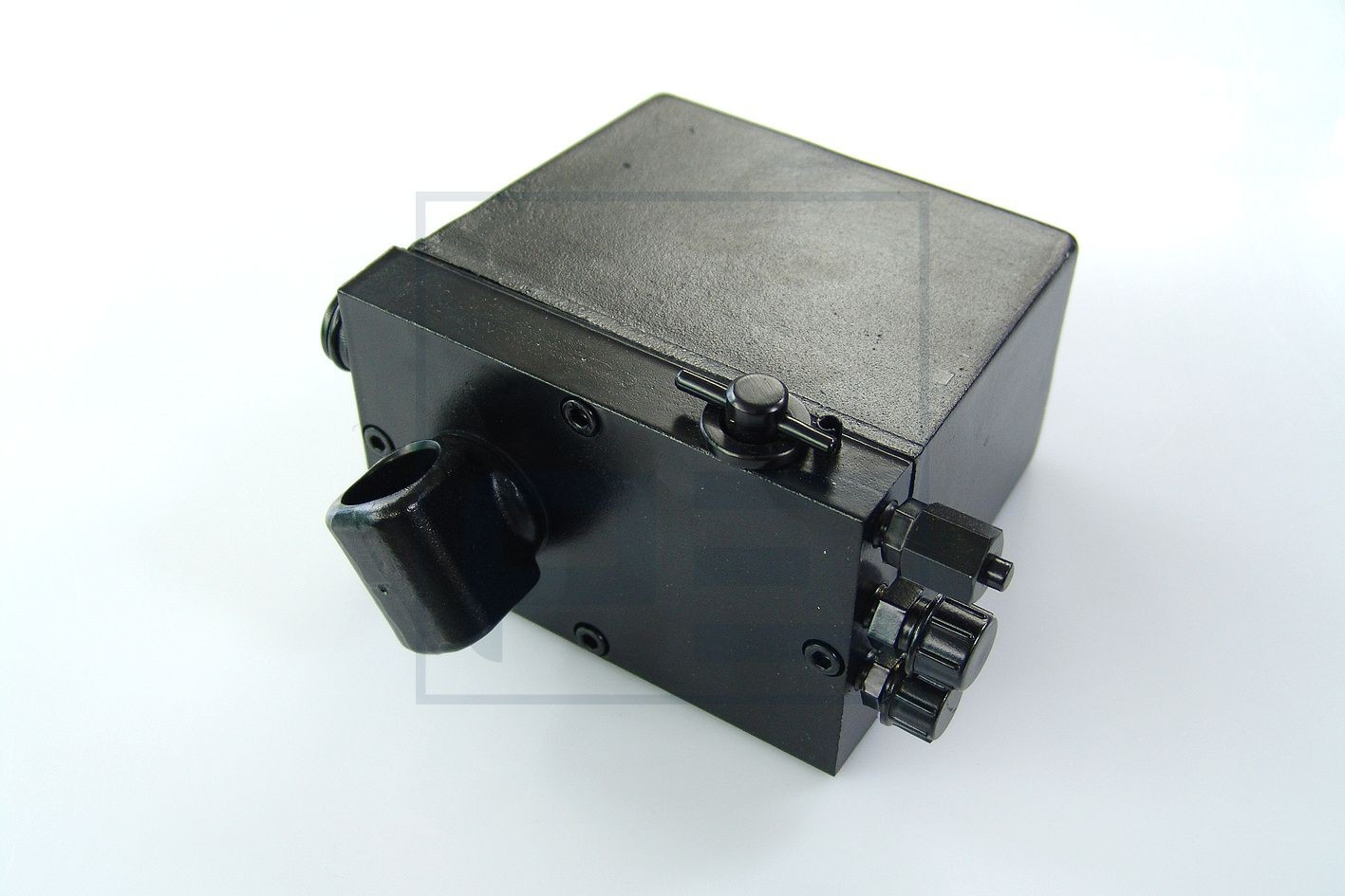 Насос підйому кабіни M4711001 Marshall